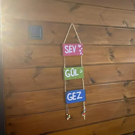 Doga Ile Basbasa Dag Evi Prázdninový dům *